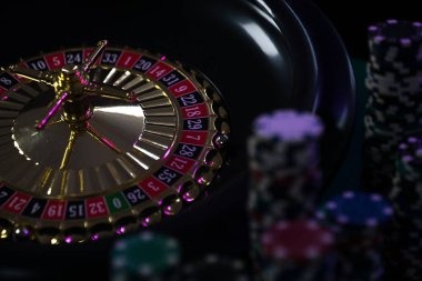 boy toto platform interface showing live-dealer tables and sportsbook markets on mobile